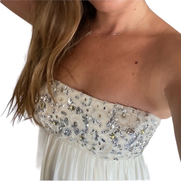 Jovani Strapless Gown White - Picture 4 of 5